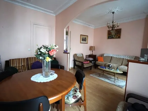 APPARTEMENT PLEIN CENTRE