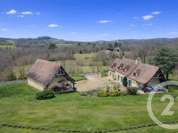 Maison 7 pièces 151 m²