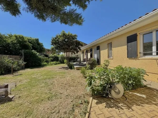 Maison de plain-pied 5 pièces 122 m²