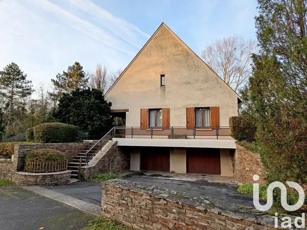 Maison 9 pièces 213 m²