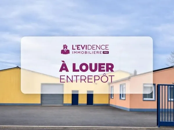 Entrepôt 400 m² - idéal artisan / stockage - terrain clos - parking