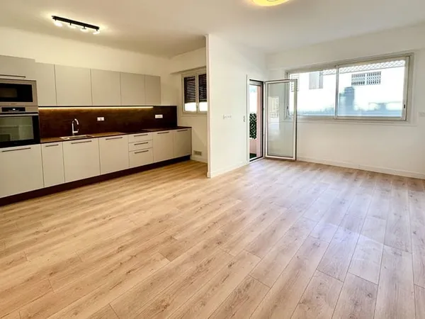 NICE OUEST - QUARTIER CARRAS