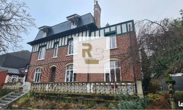 Propriété 10 pièces 360 m²