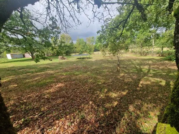 Terrain constructible 1100 m²