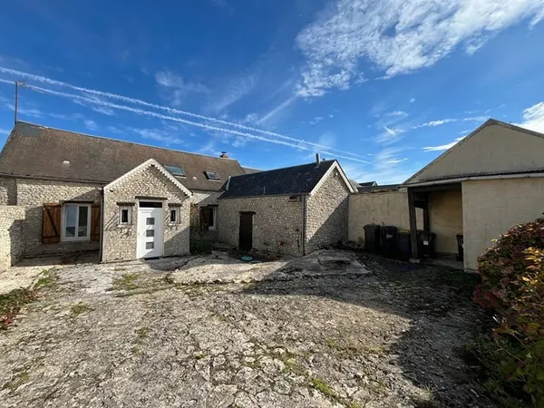 Maison de pays rénovée en 2021, 5 chambres 140 m²