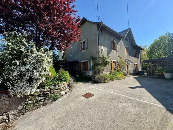 Maison de cararactère