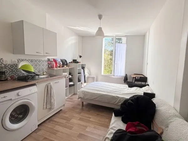 Studio 1 pièce 21 m²