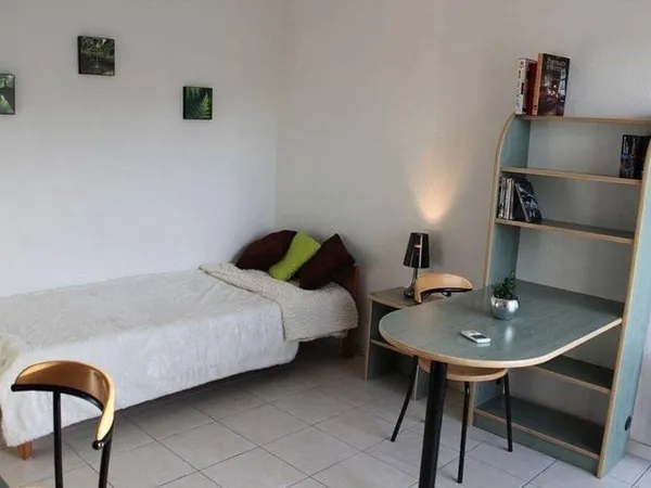 Studio 1 pièce 20 m²