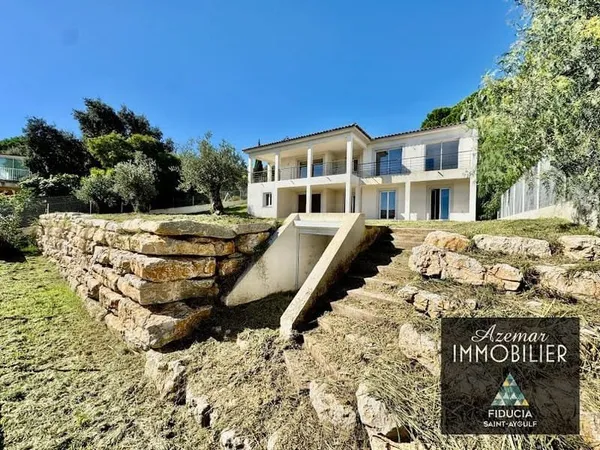 Villa 5 pièces 175 m²