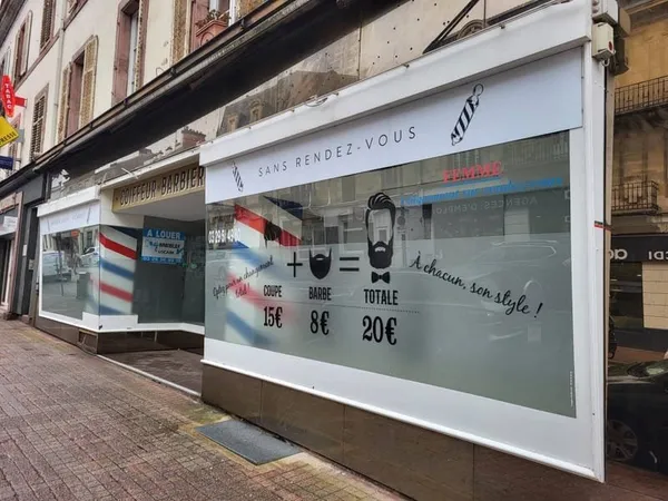Local commercial 2 pièces 110 m²