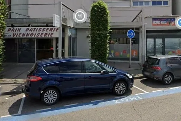 FIRMINY - MURS COMMERCIAUX 425m²