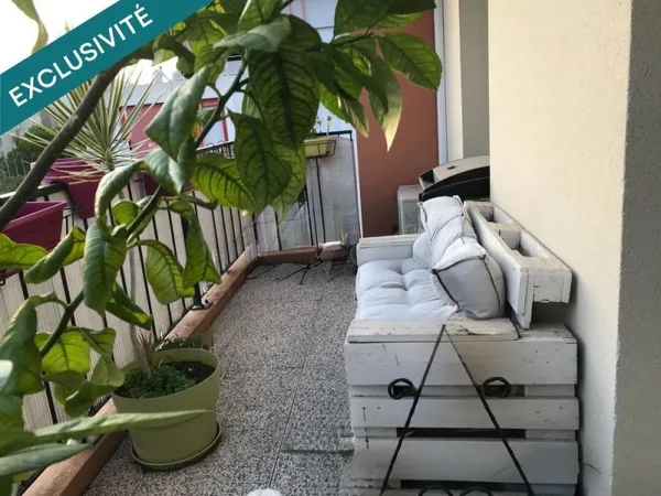 ***RETOUR À LA VENTE*** SPACIEUX T4 DERNIER ÉTAGE BALCON BOX FERMÉ