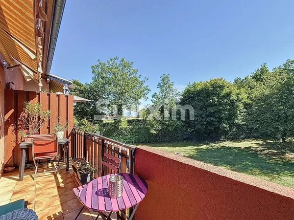 Appartement T5 duplex de 142m2 avec balcon et cave!
