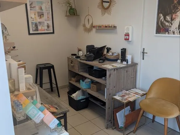 Affaire prête à travailler - épilation définitive - petit prix