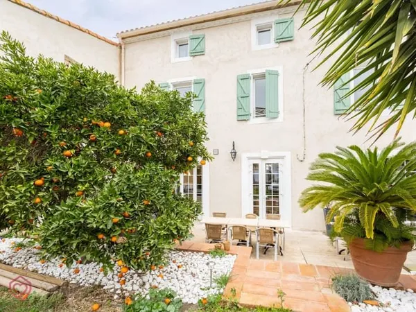 Maison de Maître rénovée, Corbières