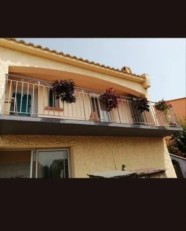 Villa 4 faces .5minutes à pied des vagues