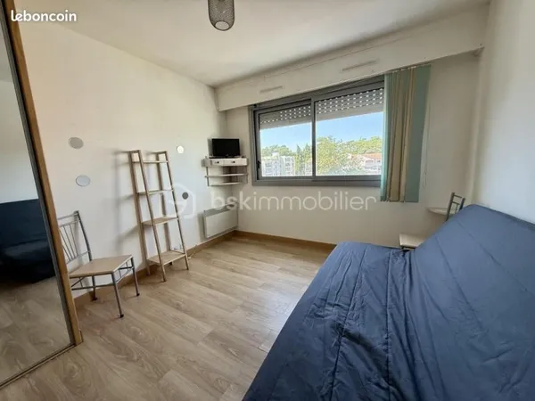 Studio 1 pièce 18 m²