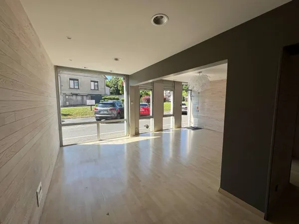 Local commercial 56 m²