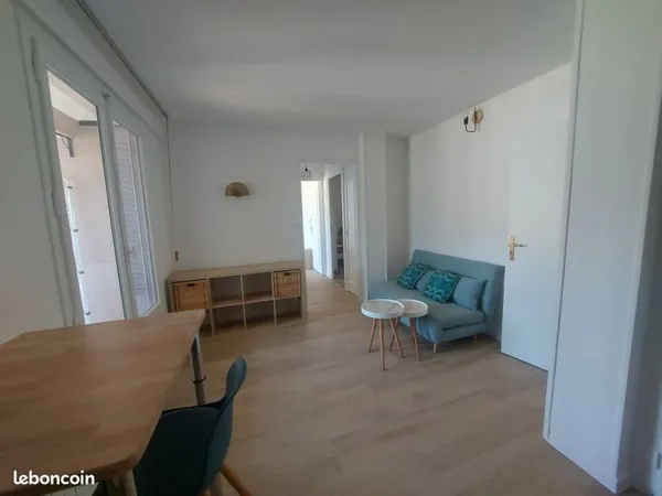 Colocation meublée - 1 chambre libre proche GEM/INP/gare/IUT - balcon avec vue Vercors