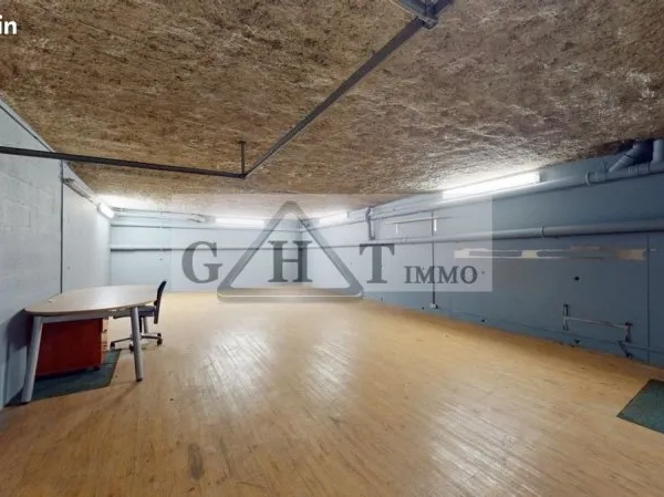 Bureau 238 m²