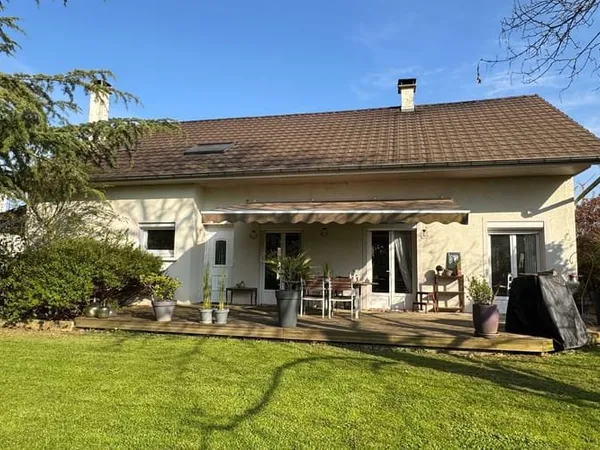 Maison 5 pièces 182 m²