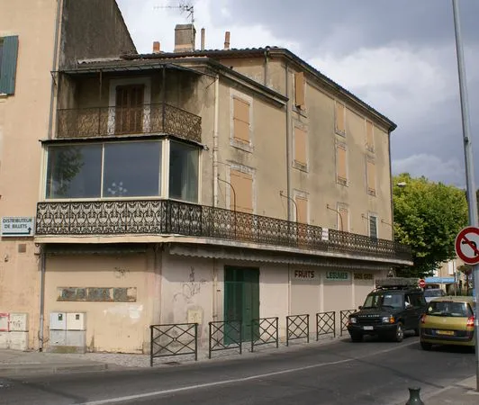 Immeuble Apt 84