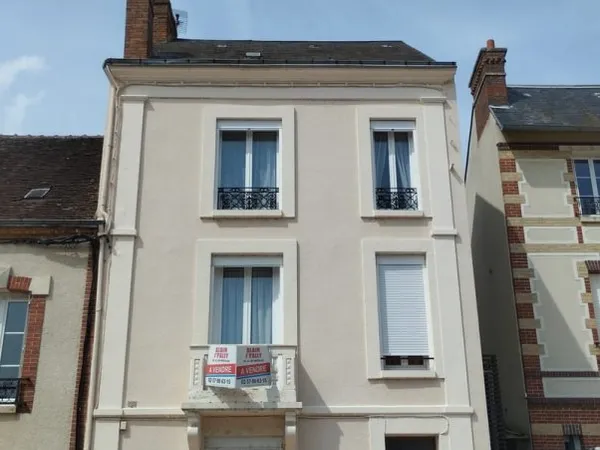 CLOYES HYPER CENTRE - PROCHE TOUTE COMMODITE