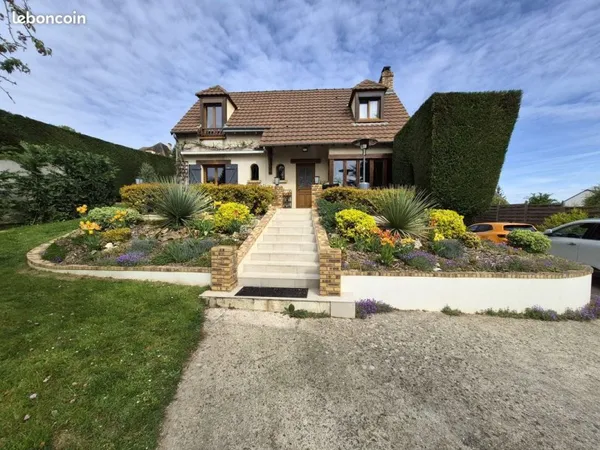 Propriété 6 pièces 101 m²