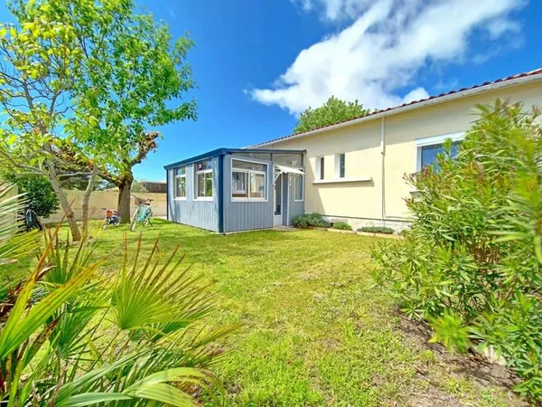 A VENDRE maison 2 chambres, véranda et dépendance - AUDENGE