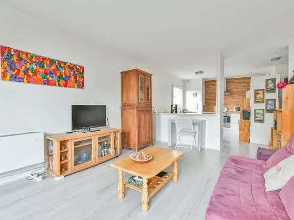 EXCLUSIVITE COBIMMO, beau 2 pièces 45,6m2 lumineux avec cave
