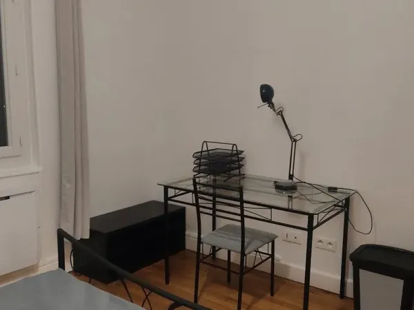 LYON - A LOUER T2 de 40m². Loyer: 700€