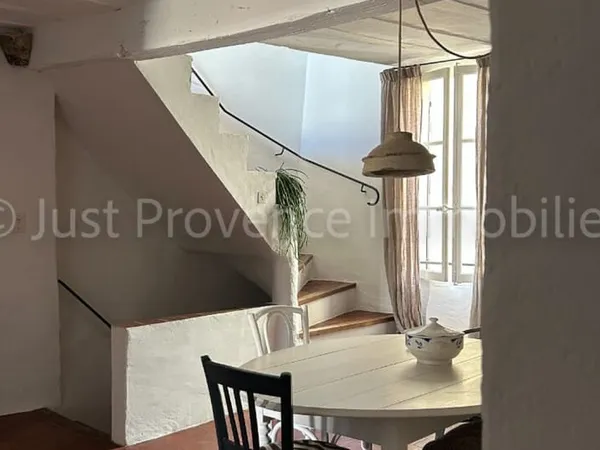 Maison Caromb 5 pièces 102 m2 avec terrasse