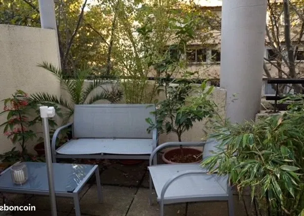 A vendre p 02 50 m²+terrasse 12 m²
