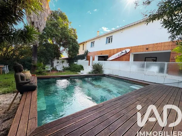 Maison 7 pièces 200 m²