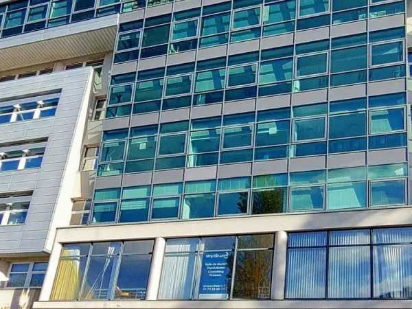 Trouvez un espace de bureau à MASSY, Stop & Work Massy pour 1 personne où tout est pris en charge