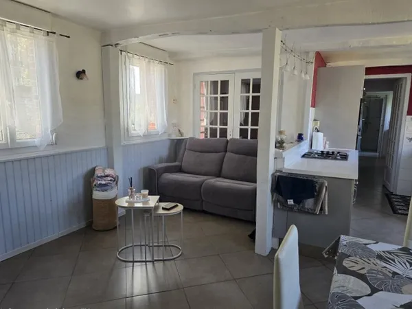 Maison de village avec vie de plain-pied idéale primo-accéda