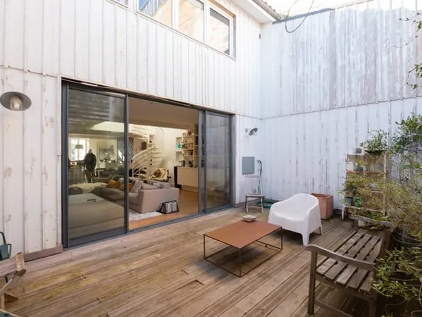 ARCHITECTURE TRANSFORMÉE - 2007 - Loft avec terrasse et garage