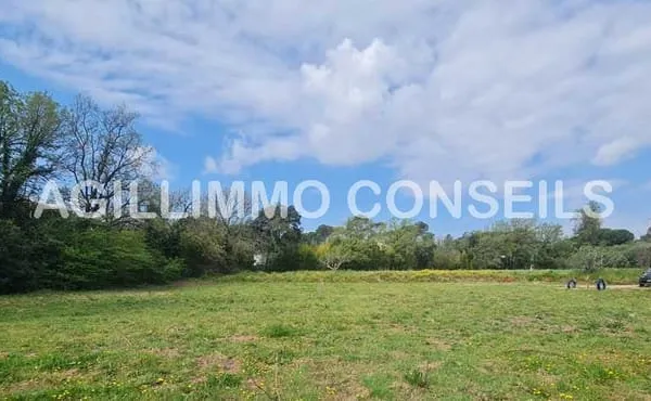 Terrain viabilisé de 1055 m2