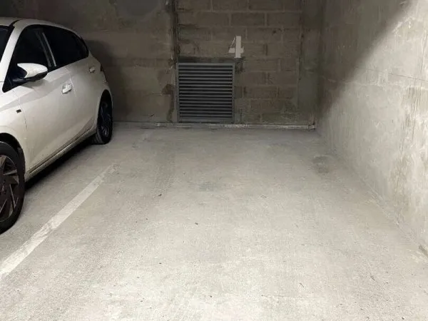 Parking 11 m²