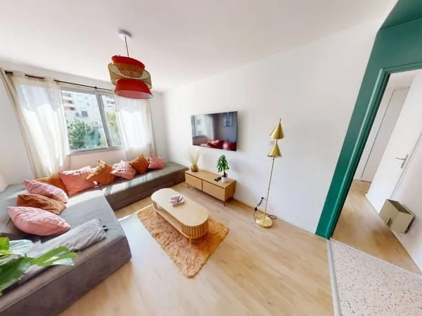 Appartement 6 pièces 102 m²