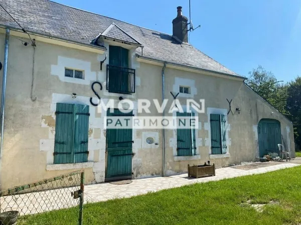 FERMETTE AUTHENTIQUE HAMEAU COEUR NIVERNAIS SUR 989 m2 de terrain clos - 71000 €