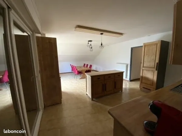 T4 115 m² - PLEIN SUD - VUE MONTAGNES - BALCON - GARAGE - 2 PARKINGS