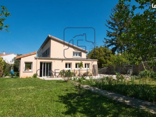 Maison 7 pièces 150 m²