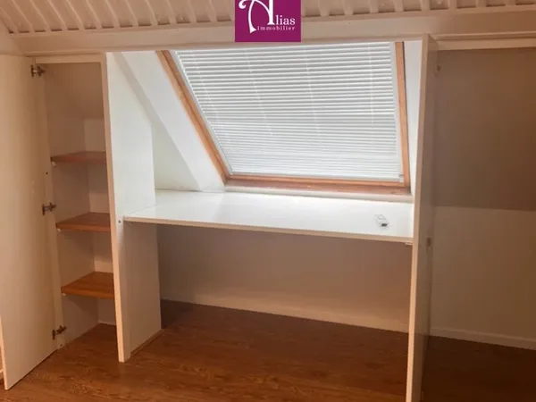 Bureau 10m2 très calme à l'étage Jarry