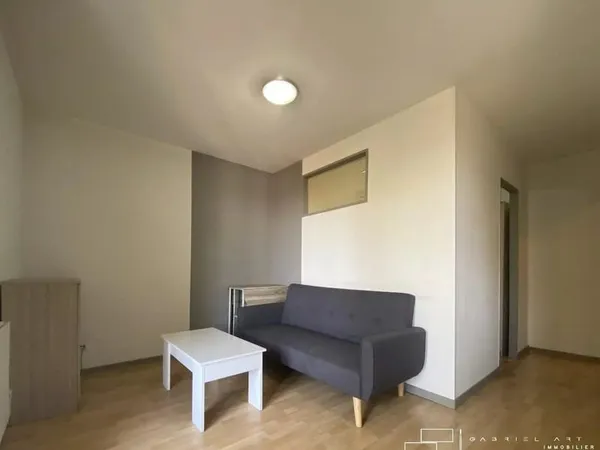 Appartement T1bis de plain pied à louer