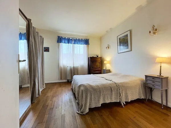 Loue studio meublé 34m² - Saint-Cyr-l'École (78)