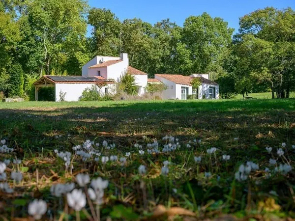 Maison 8 pièces 196 m²