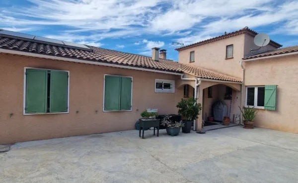 Maison 8 pièces 206 m²