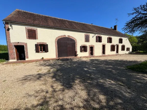 Longère de charme à Villeneuve les Genets