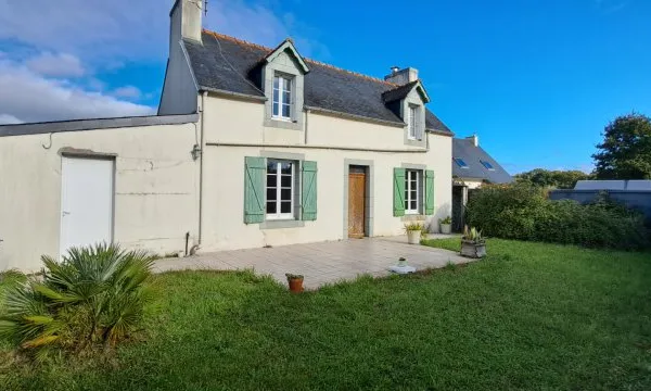 CAP-COZ ,Maison des années 30 à rénover, 1km de la plage
